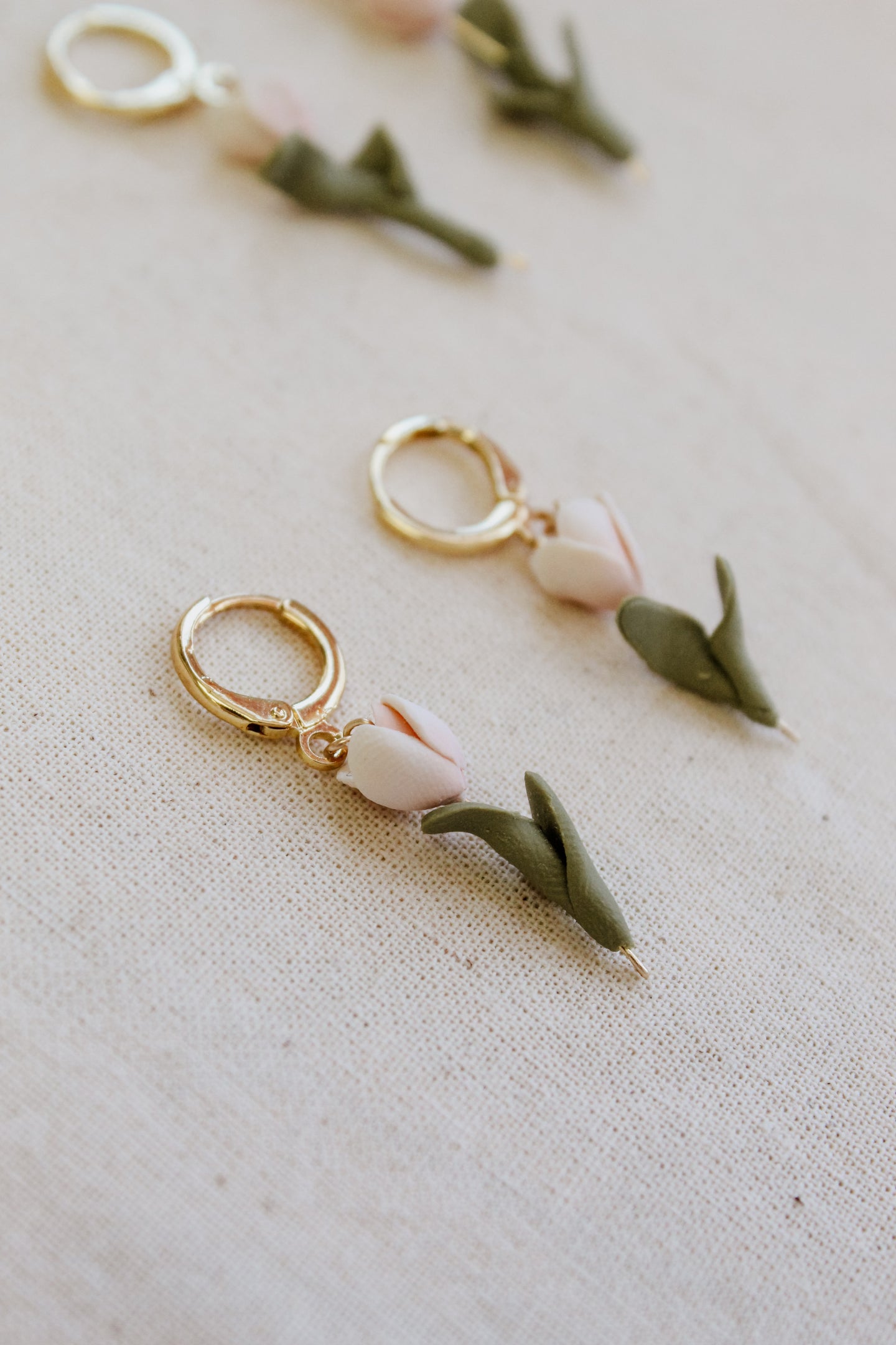 “First Bloom” Tulip Huggies